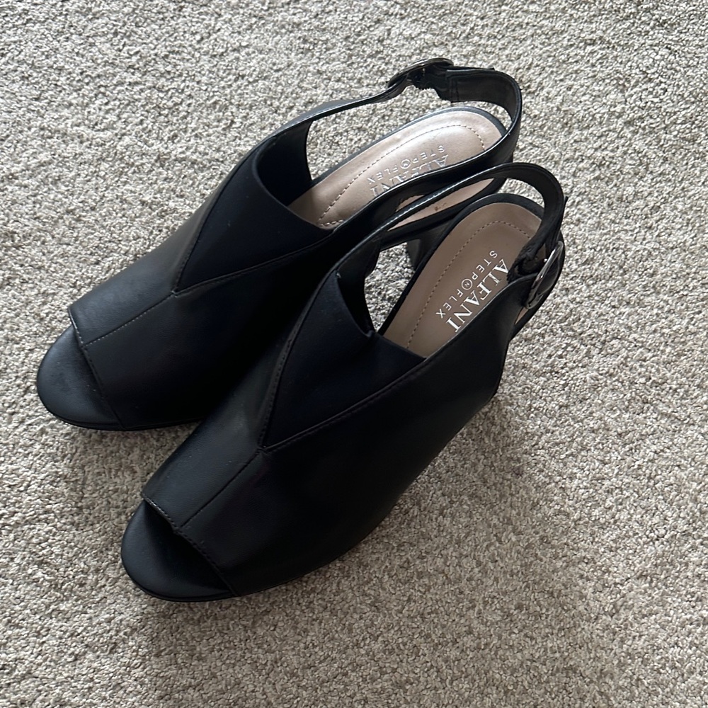 Alfani Black Peep Toe Mules size 8 like new